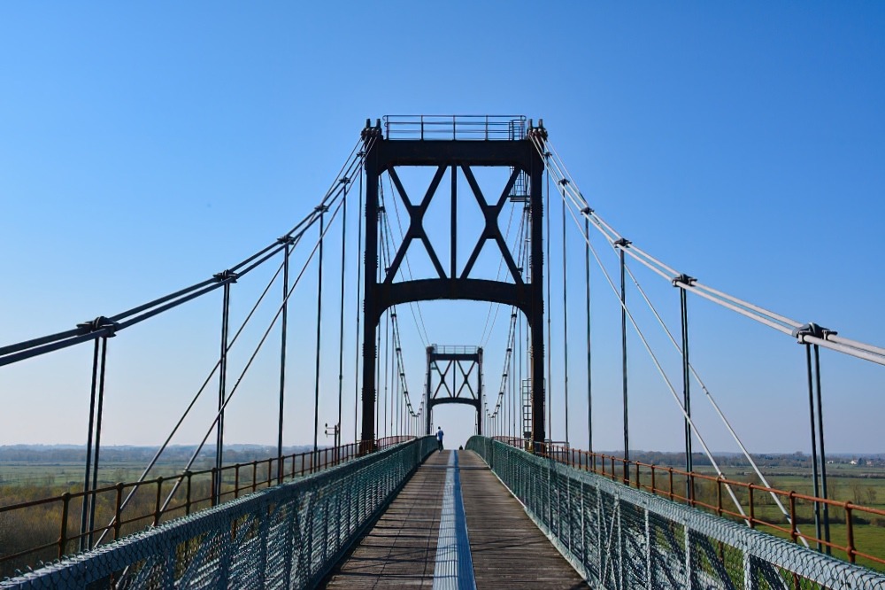 Sur le pont de Tonnay-Charente